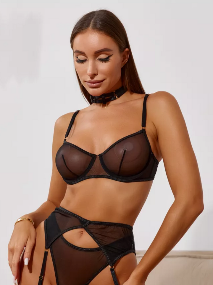 Susan Dessous-Set