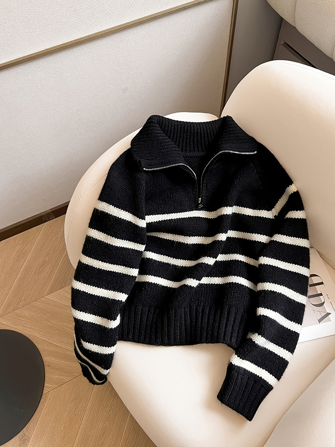 Luna Schwarz-Weiß Gestreifter Halb-Zip Turtleneck Pullover