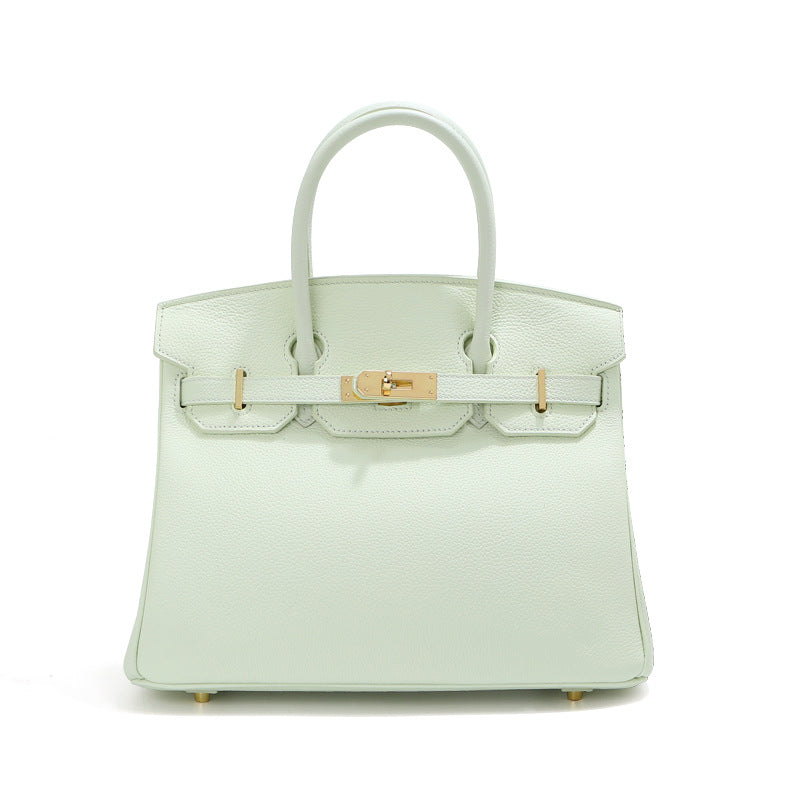 Birk-Handtasche aus Narbenleder mit goldenen Beschlägen
