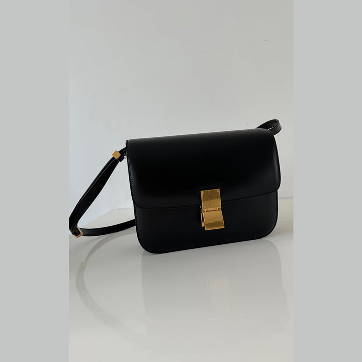 Tofu Box-Tasche aus Leder mit Metallschnalle und goldenen Beschlägen