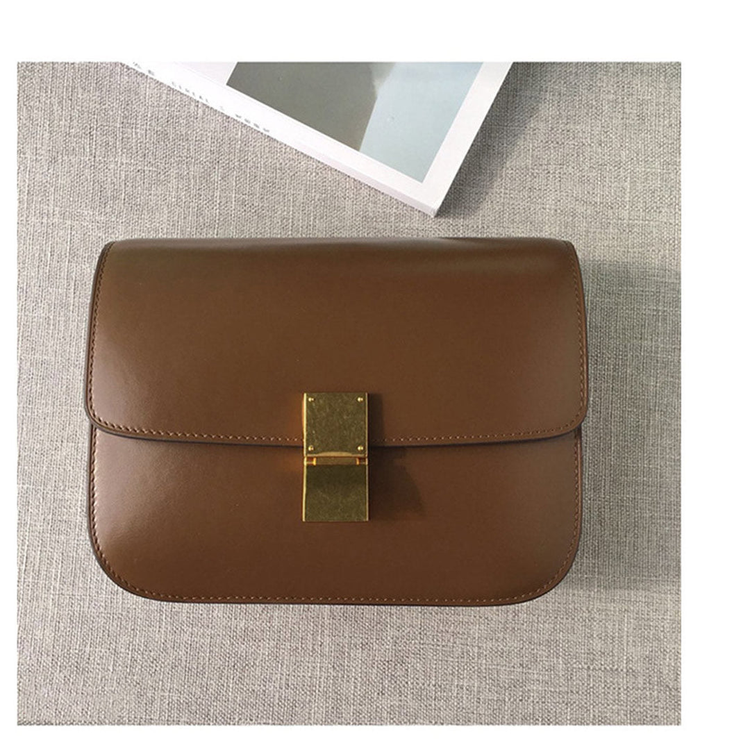 Tofu Box-Tasche aus Leder mit Metallschnalle und goldenen Beschlägen