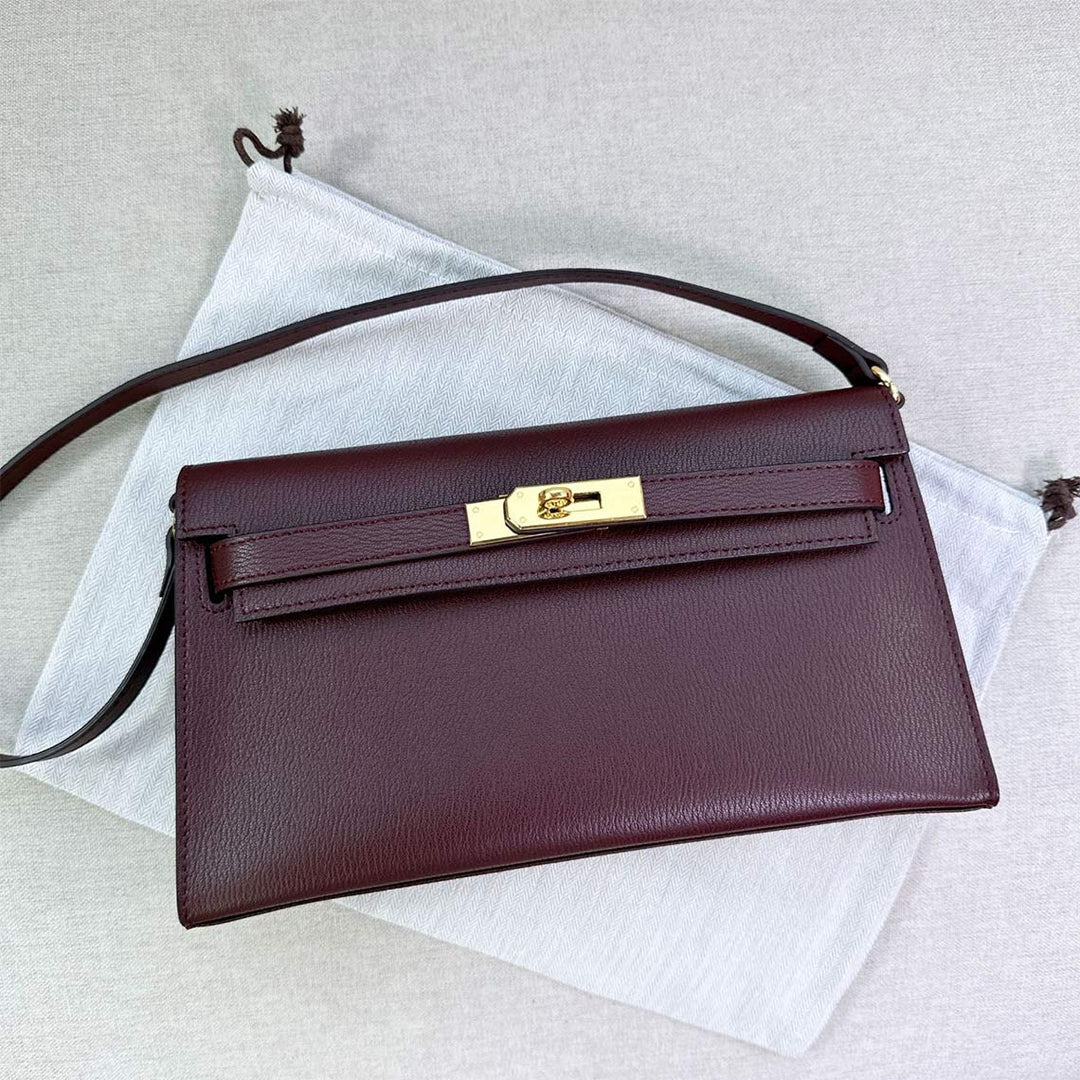 Elan Schultertasche aus Leder mit abnehmbaren Riemen