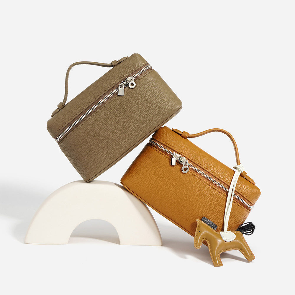 LP 19 Lunchbox-Handtasche aus genarbtem Narbenleder mit Riemen