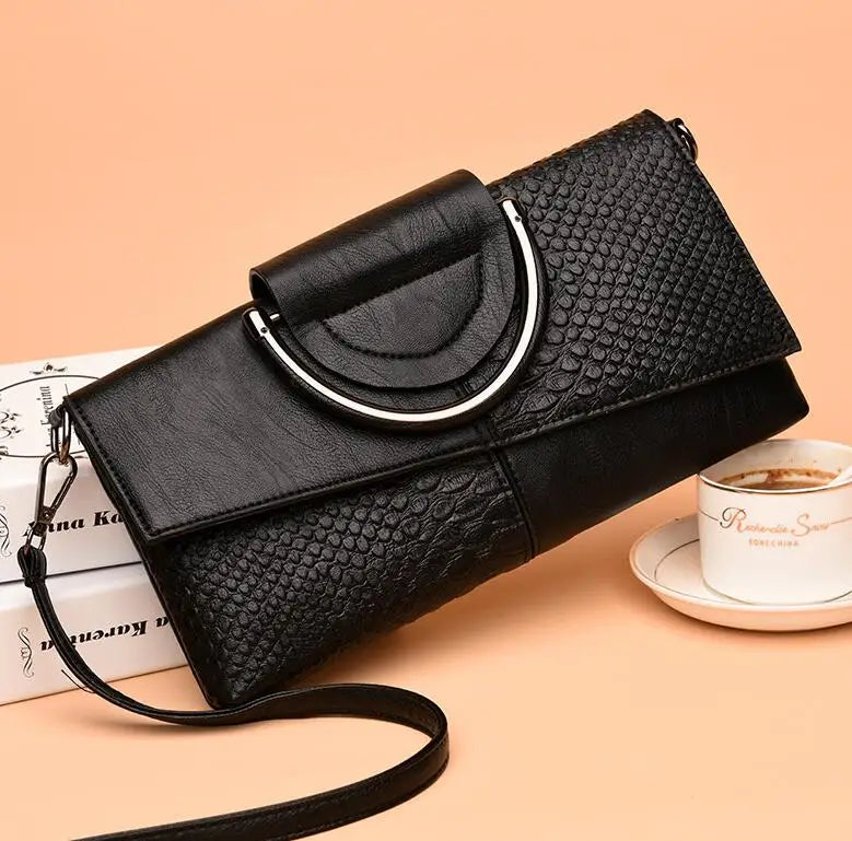 ELIZA |  Anspruchsvolle Leder Clutch