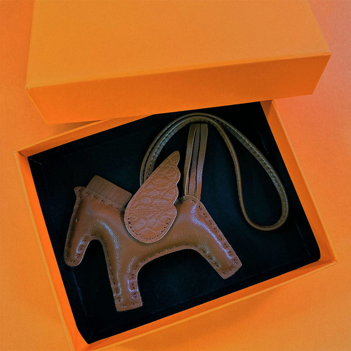 Rodeo Pferde-Taschenanhänger aus Lammleder