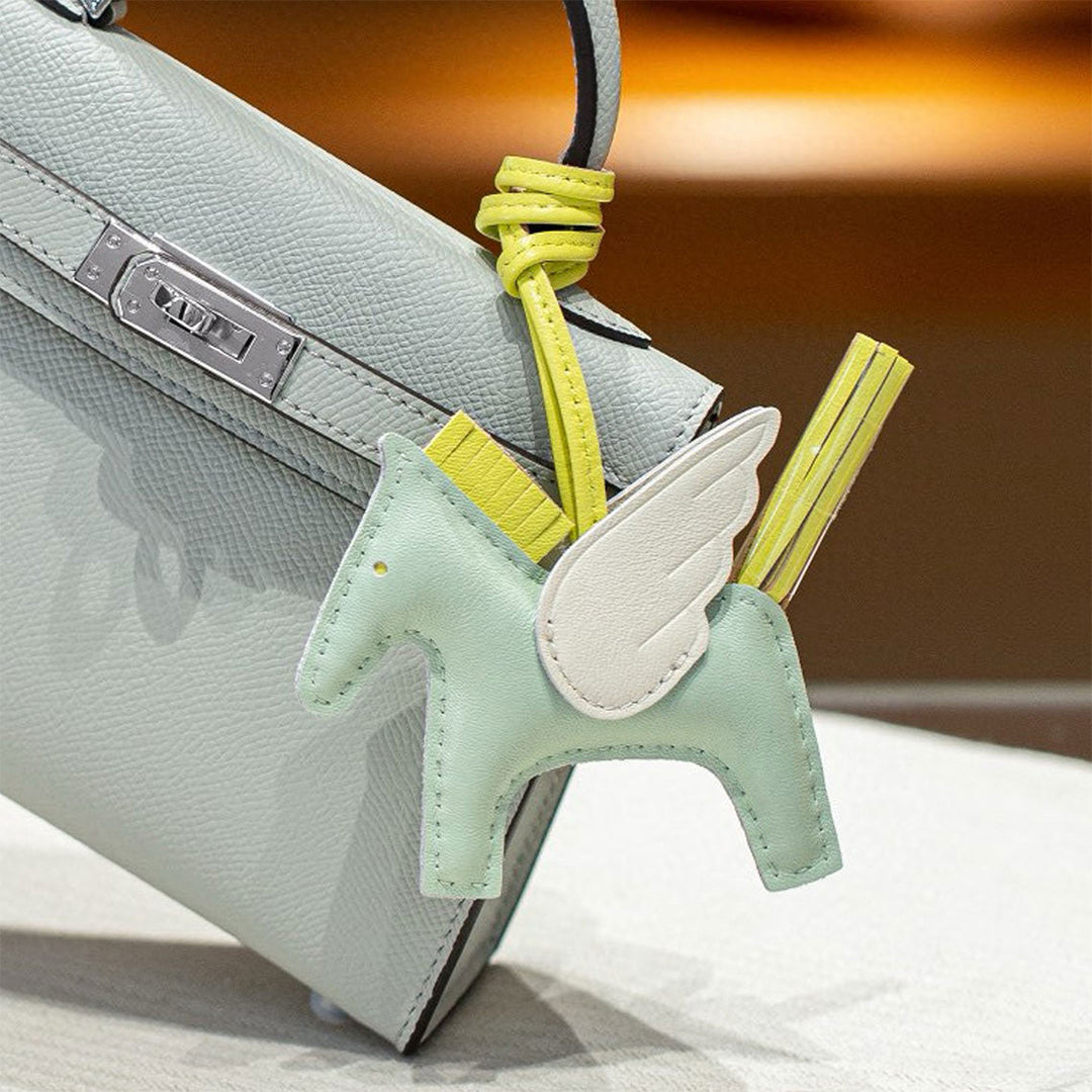 Rodeo Pferde-Taschenanhänger aus Lammleder
