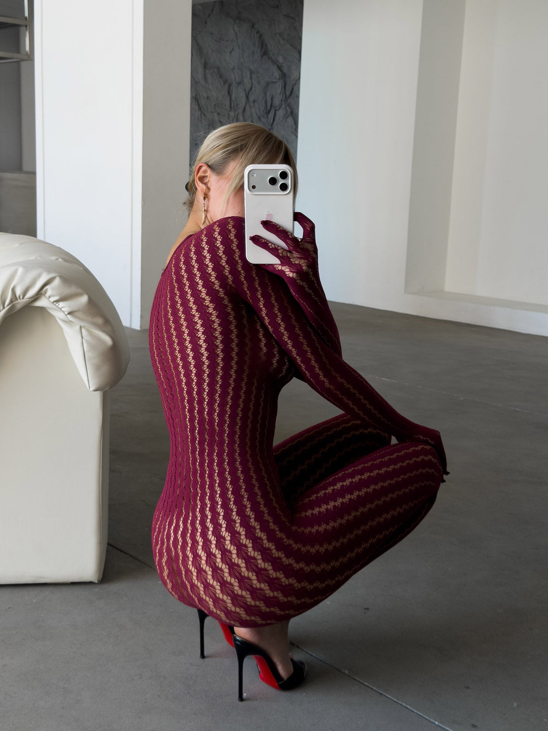 Transparenter Catsuit mit Ajour-Muster und langen Ärmeln in Schwarz