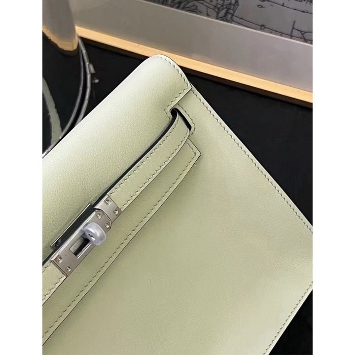 Danse-Tasche aus glattem Narbenleder mit abnehmbarem, verstellbarem Riemen