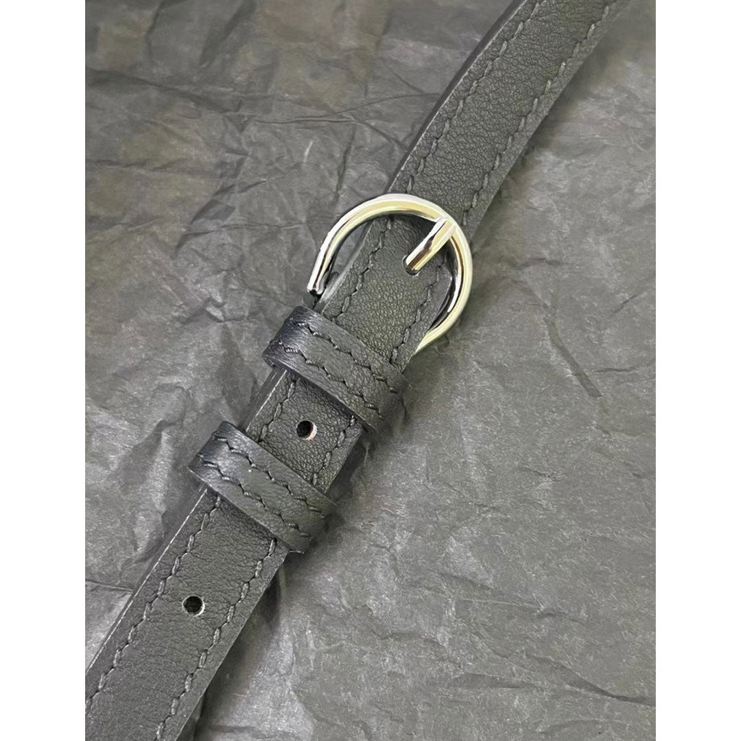 Danse-Tasche aus glattem Narbenleder mit abnehmbarem, verstellbarem Riemen
