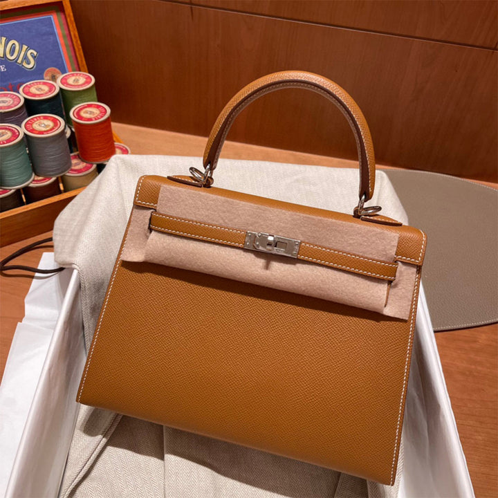 Kelli-Handtasche aus Epsom-Narbenleder mit Henkel und Schulterriemen