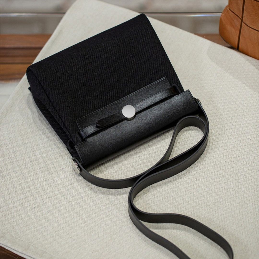 Mini Herbag Schultertasche aus Leder und Canvas mit silberfarbenen Beschlägen