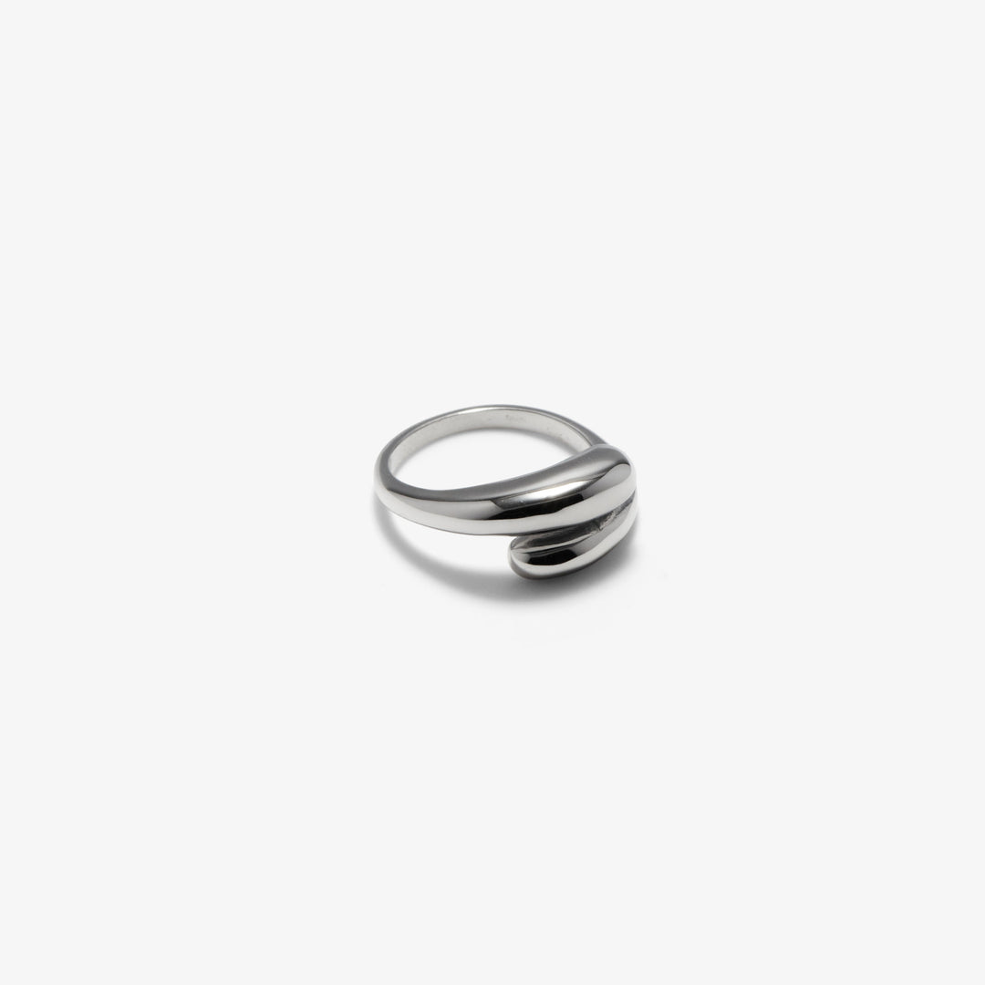 Minimalistischer Wassertropfen-Ring