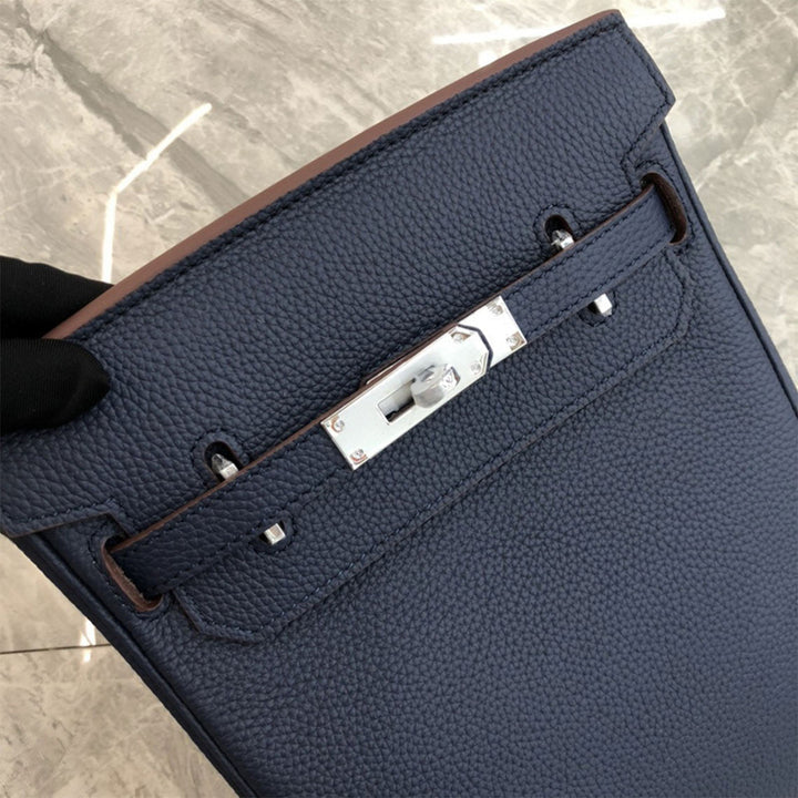 Unisex Umhänge-Rucksack aus Narbenleder