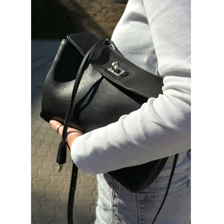Rodeo Schultertasche aus Narbenleder mit Henkel und Riemen