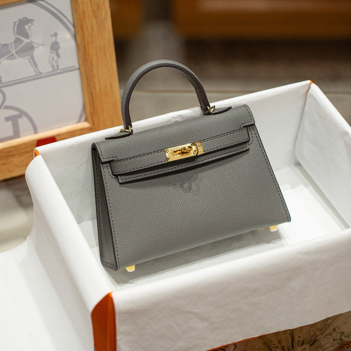 Mini Kelli 19-Handtasche aus Narbenleder mit Henkel und abnehmbarem Schulterriemen