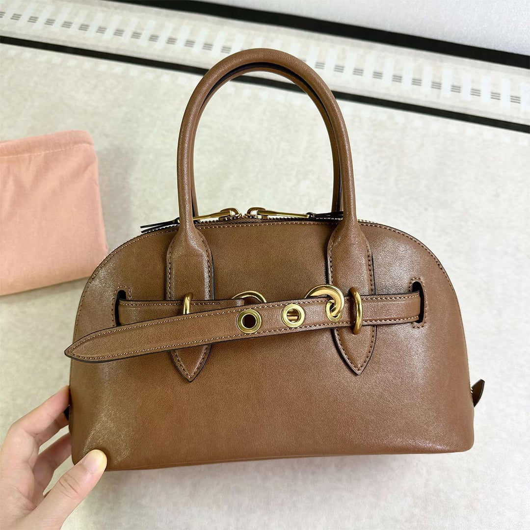 Retro Bowling-Tasche aus Leder mit Henkel und goldfarbenen Beschlägen