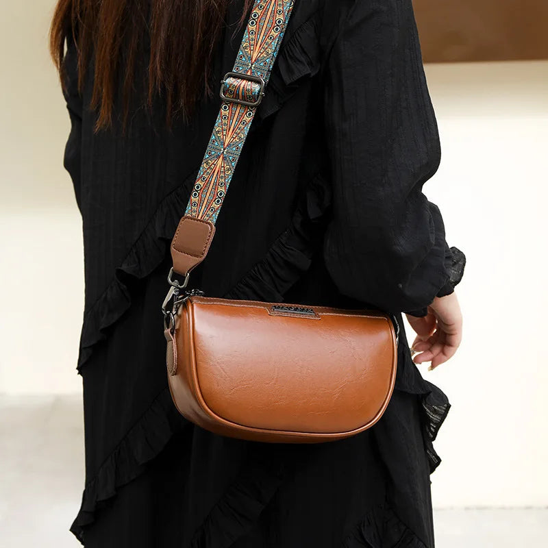THEA |  Trendige Satteltasche