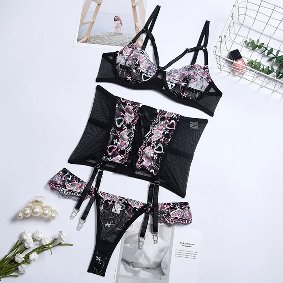 Layla 3-teiliges Dessous-Set – Luxus, der Ihre Weiblichkeit feiert