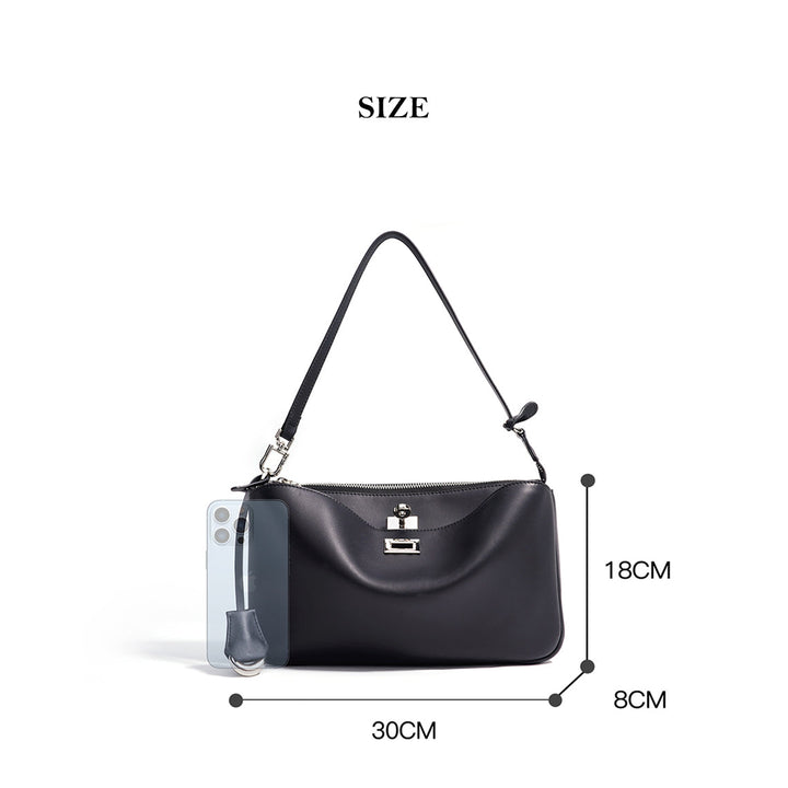 Schwarze Schultertasche aus Narbenleder für Damen mit silbernen Beschlägen