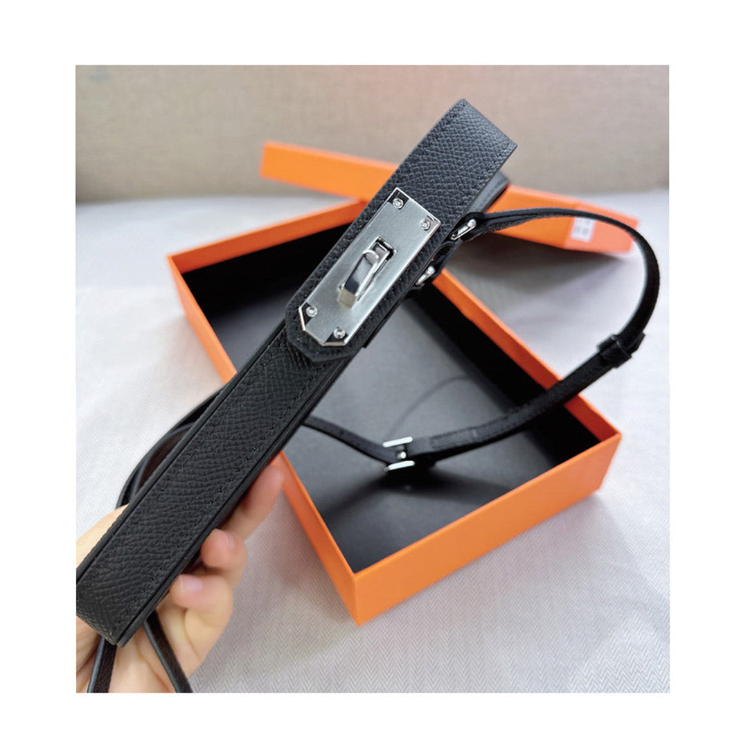 Handytasche aus Leder mit Drehverschluss und Schulterriemen
