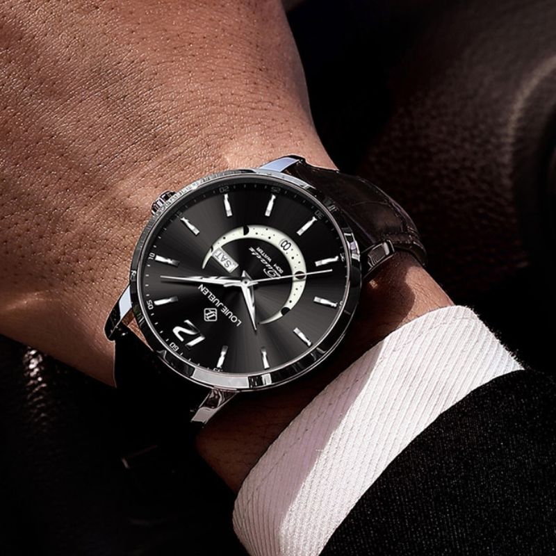 Elegante Mondphasenuhr – Zeit trifft auf Himmelskörper