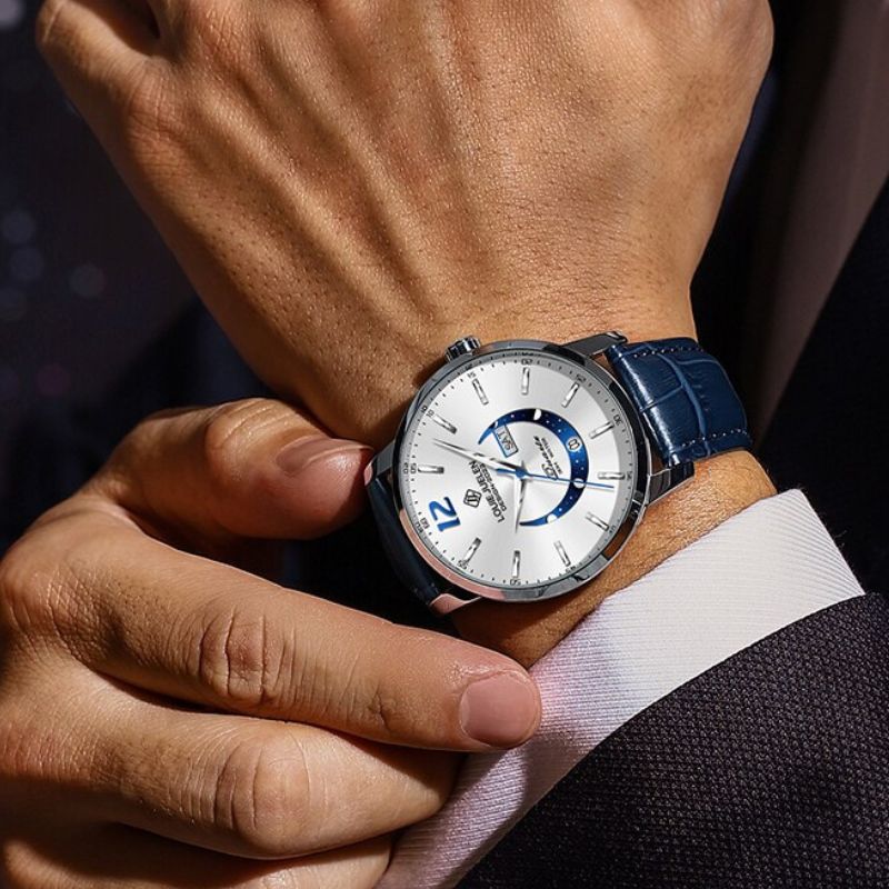 Elegante Mondphasenuhr – Zeit trifft auf Himmelskörper