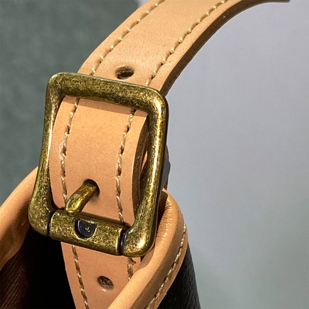 Carry-Schultertasche aus pflanzlich gegerbtem Leder mit verstellbarem Riemen