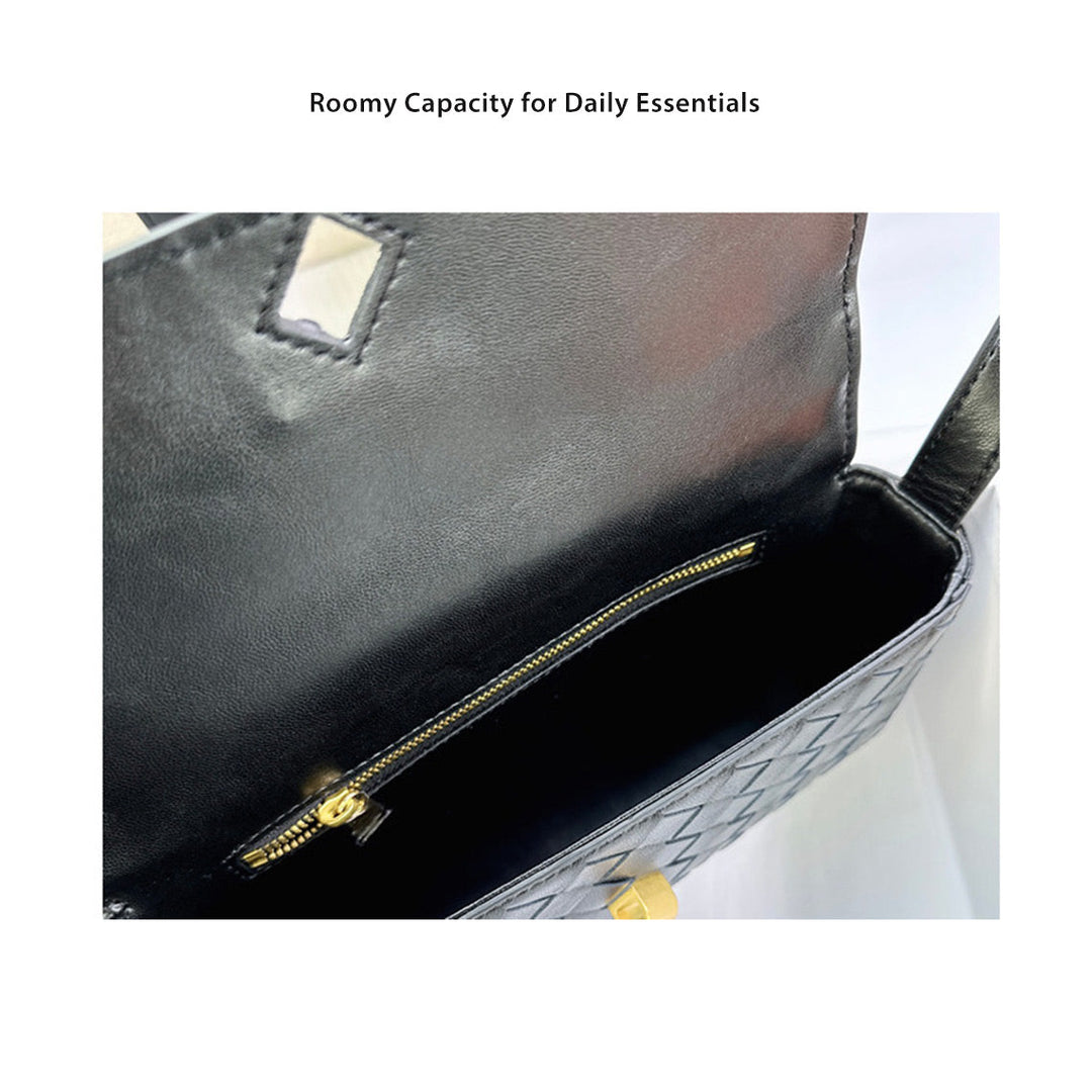 Geflochtene Intrecciato-Schultertasche aus Lammleder mit goldfarbenen Beschlägen