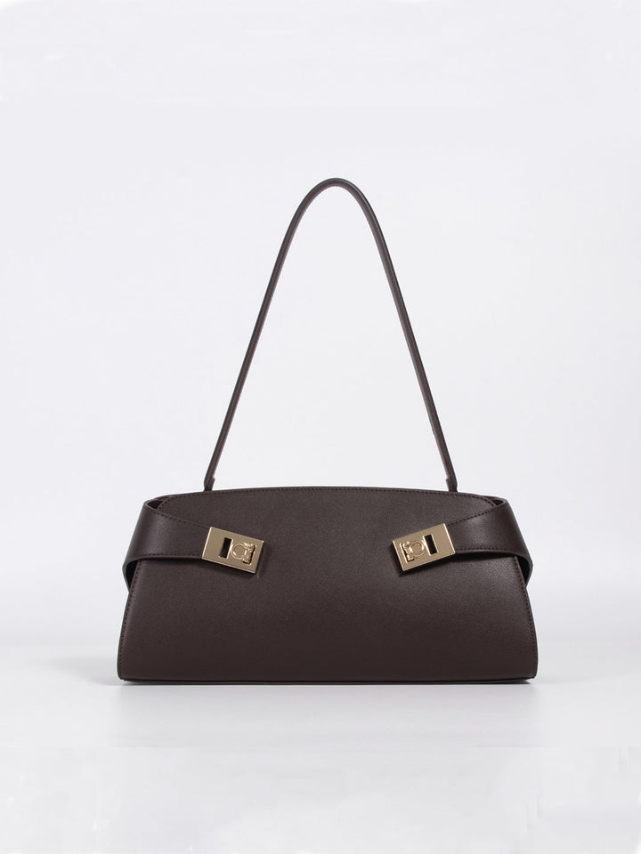 East-West Schultertasche für Damen mit länglicher rechteckiger Form