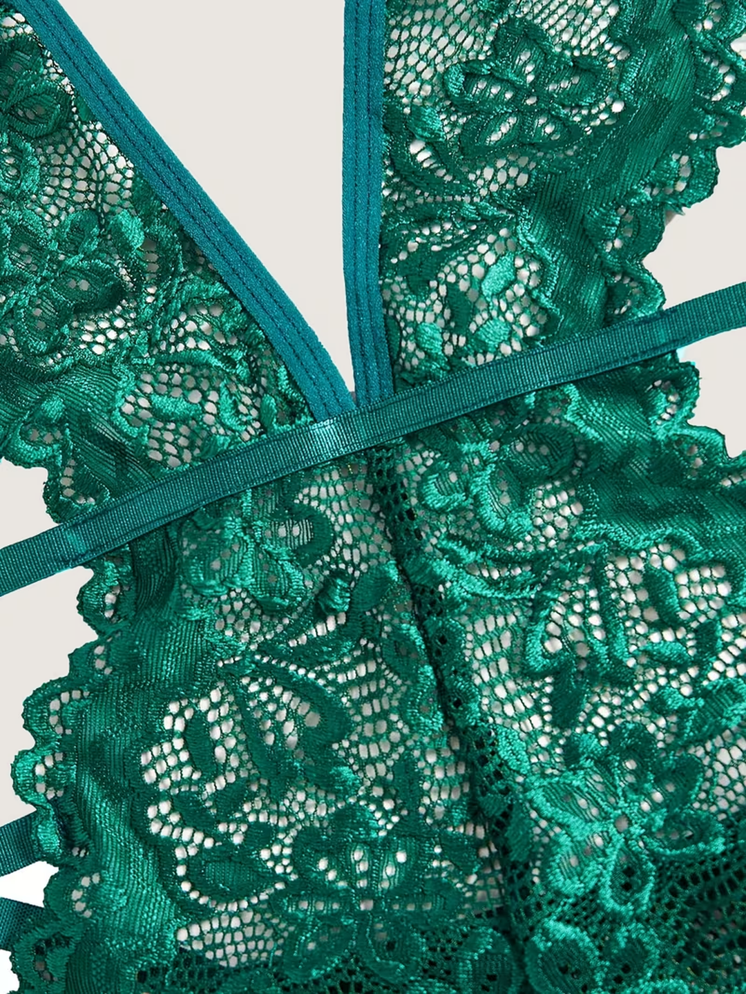 Transparenter Body aus Blumen-Spitze mit offenem Rücken und goldfarbenem Herzring