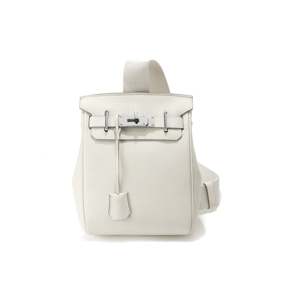 New Kelli Gürteltasche aus Narbenleder mit silbernem Drehverschluss
