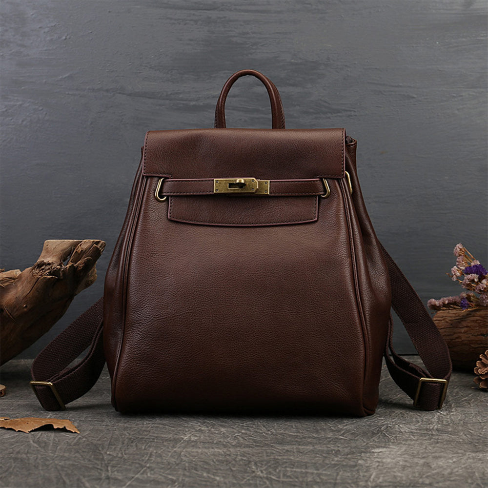 Klassischer Lederrucksack für Damen mit Kelly-Schloss und verstellbaren Trägern