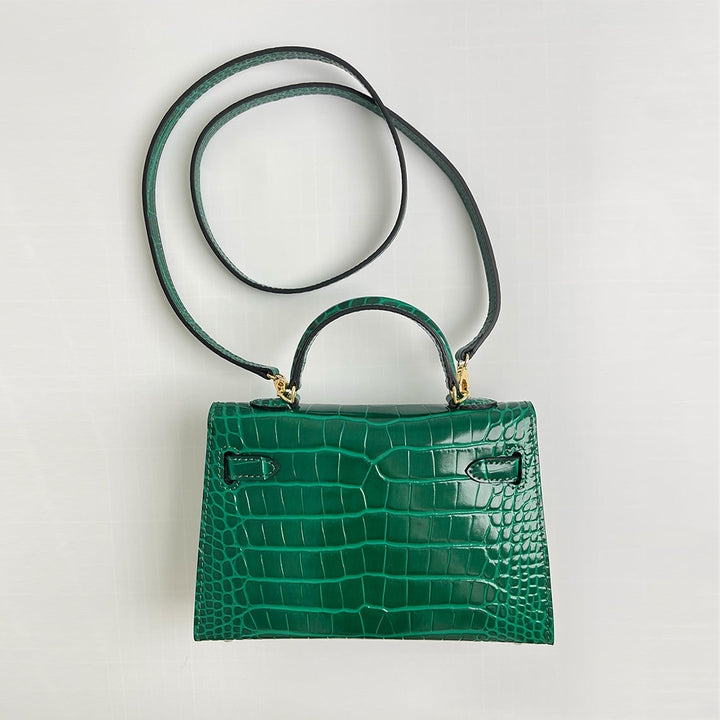 Mini Kylie-Handtasche aus Leder mit Kroko-Prägung und goldfarbenen Beschlägen