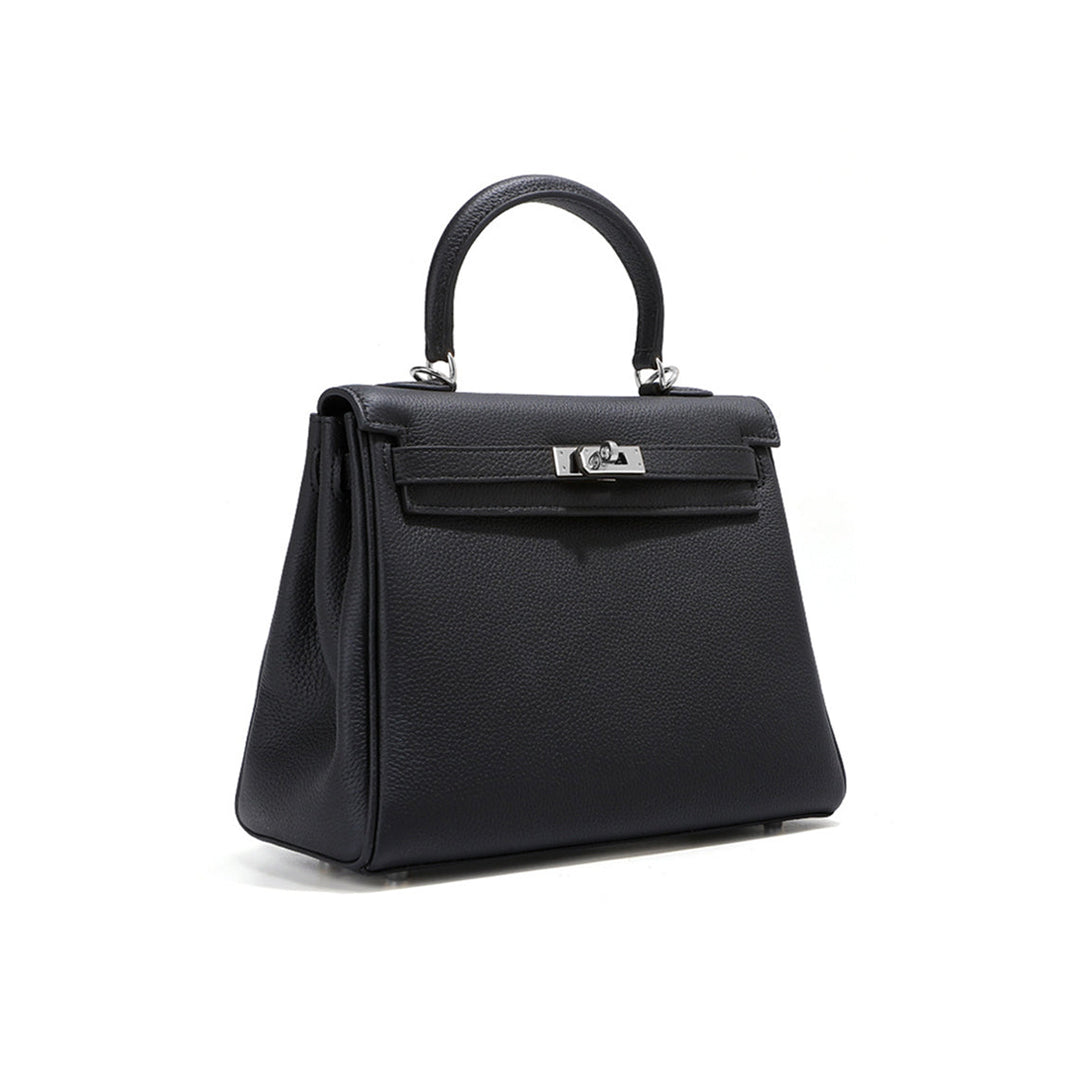 Kelli-Tasche aus Narbenleder mit Henkel, Schulterriemen und goldfarbenem Drehverschluss