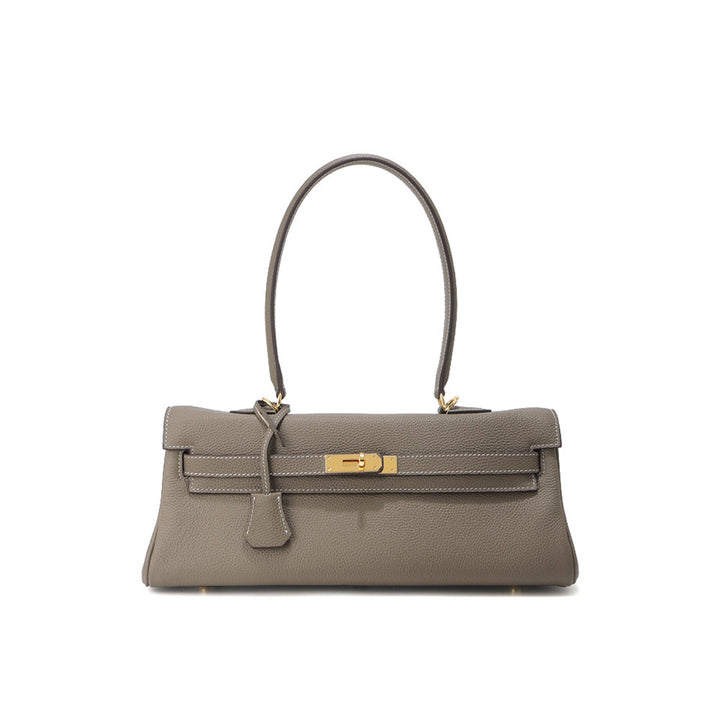 Kelli Schultertasche aus Narbenleder mit goldenen Beschlägen
