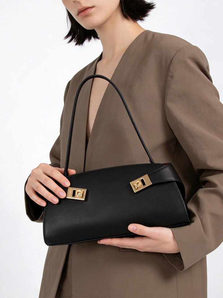 East-West Schultertasche für Damen mit länglicher rechteckiger Form
